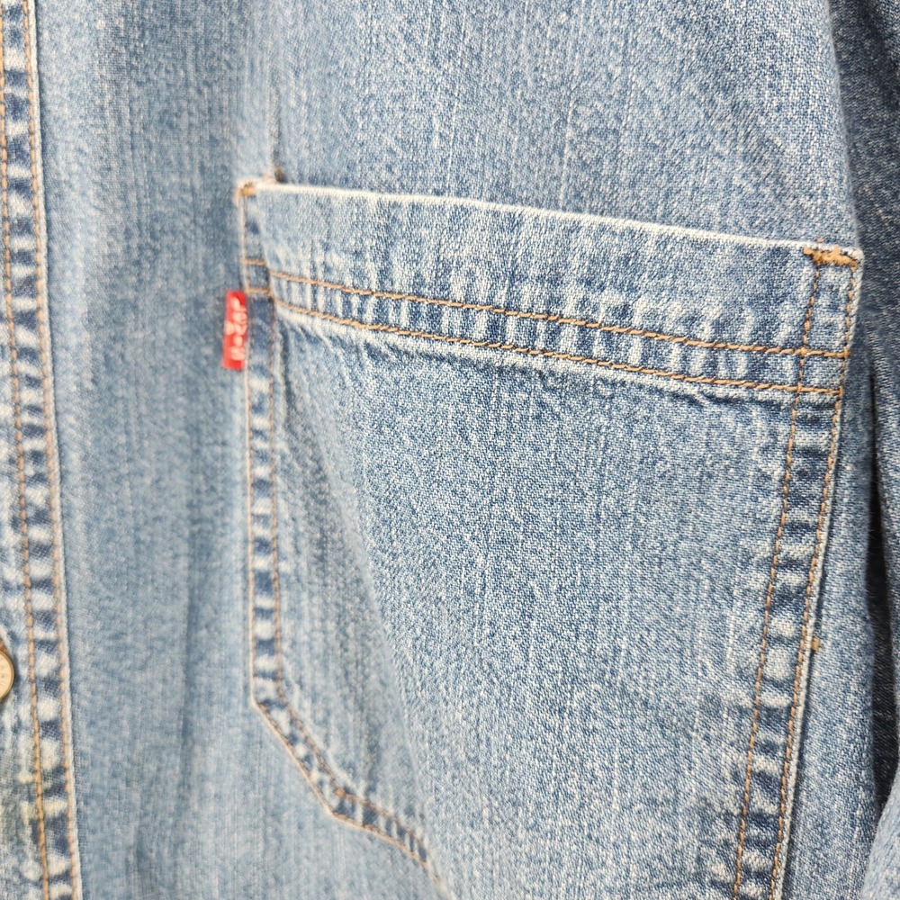 Levis Red Tab Denim Button Down Shirt Mens XL Blue Long Sleeve Cotton Workwear - Picture 4 of 5